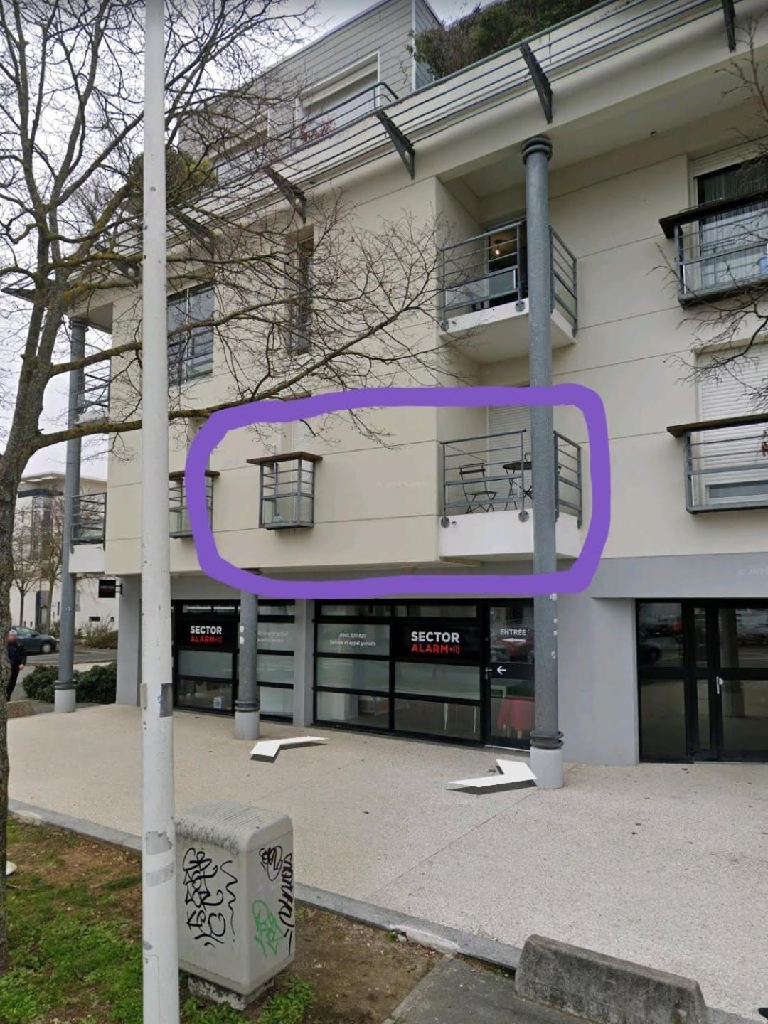 Joli studio meublé + parking en sous sol La Rochelle  Extérieur photo